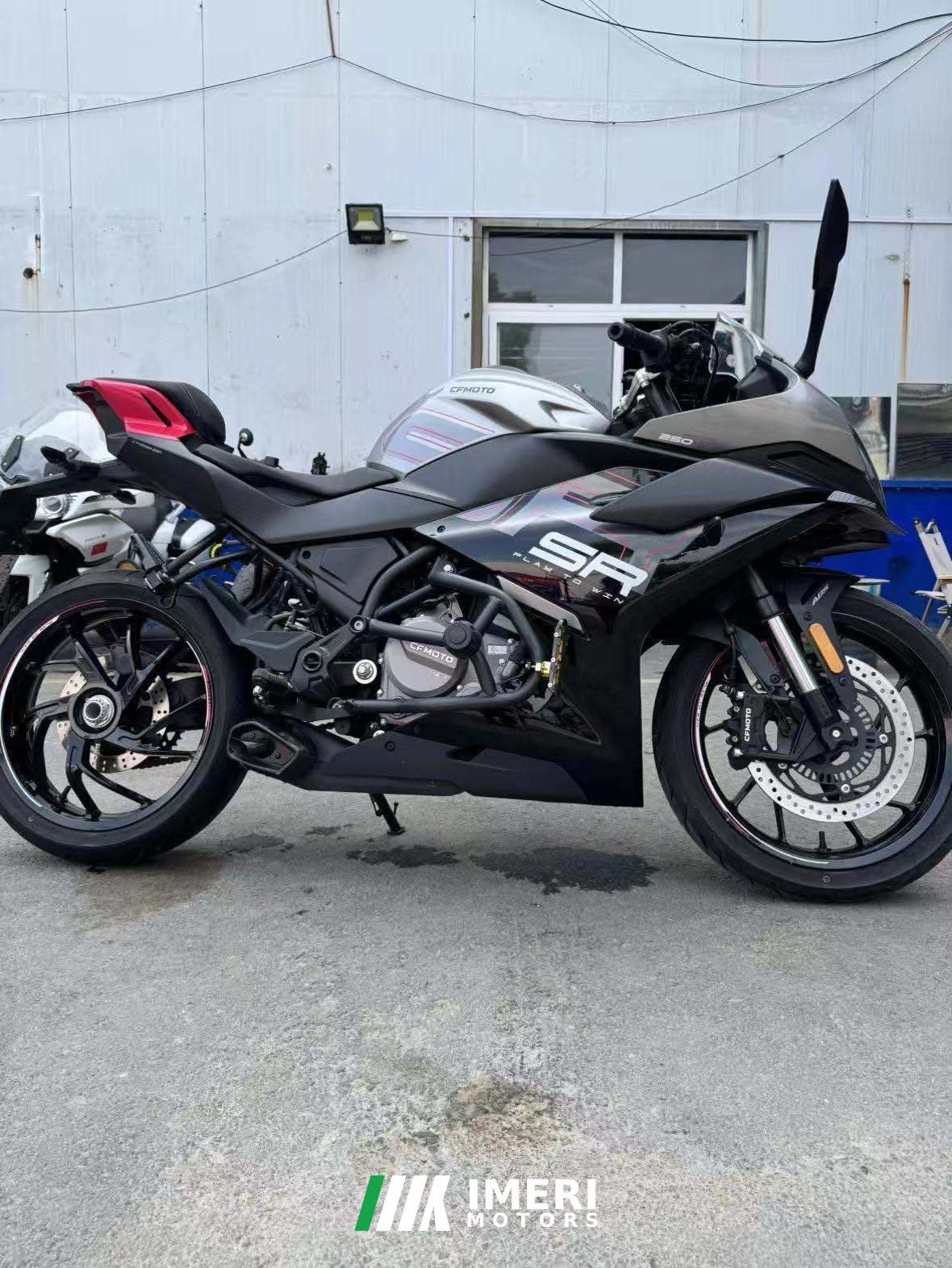 2023 CFMOTO 250SR