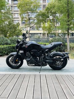 Honda CB1000R - photo 5