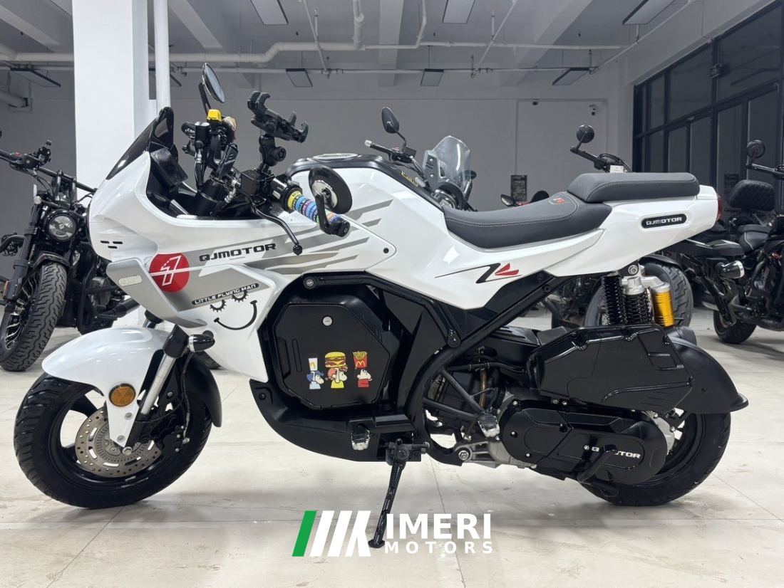 QJMOTOR Little Flying Hero 150 cc - motorcycle from China