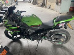 Kawasaki Ninja 400 - ფოტო 4