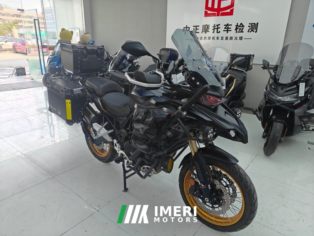 Benelli TRK552 550 cc - მოტოციკლი ჩინეთიდან
