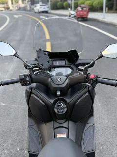 Yamaha XMAX 300 cc - ფოტო 4