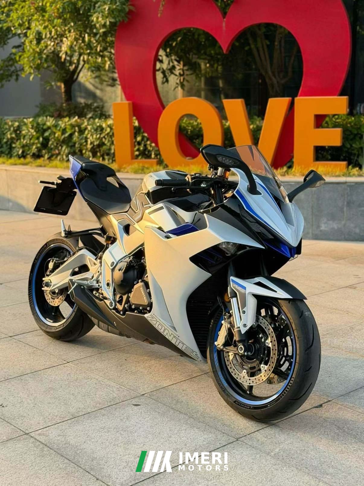 2024 Zontes 703RR 700 cc