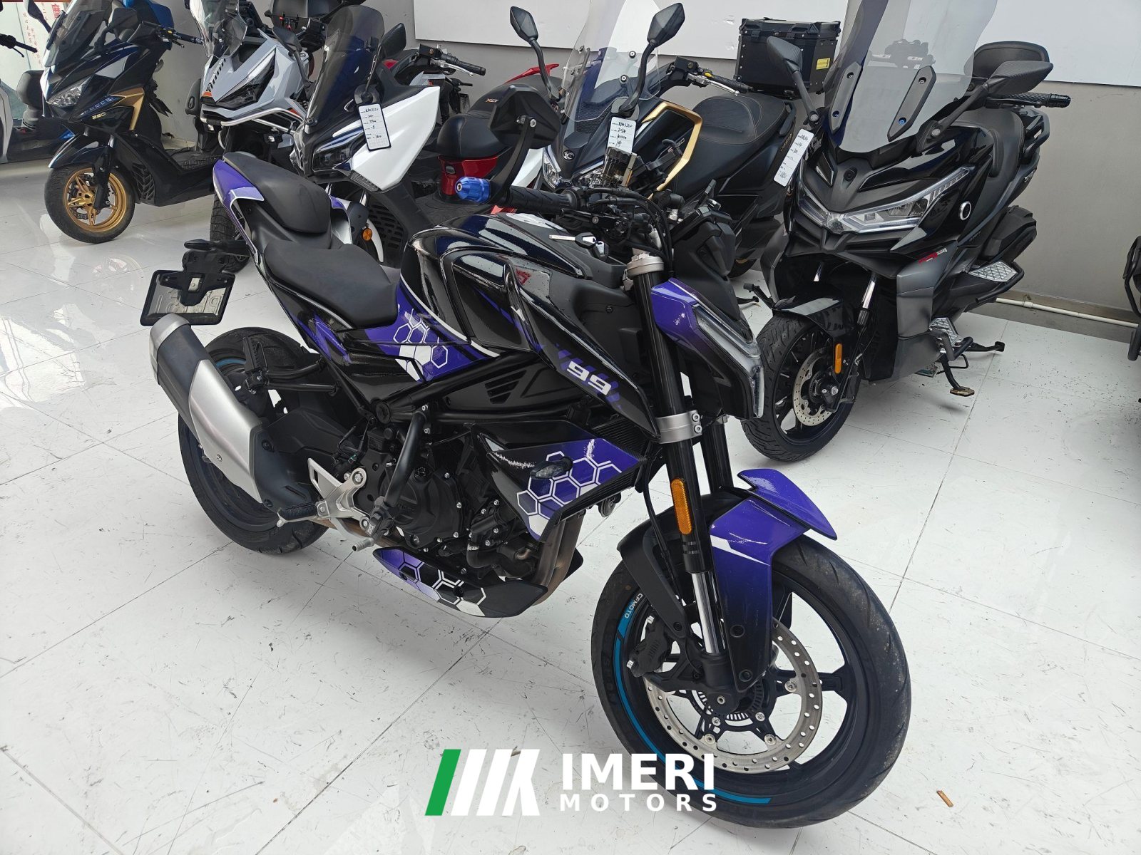 2023 CFMOTO 450NK