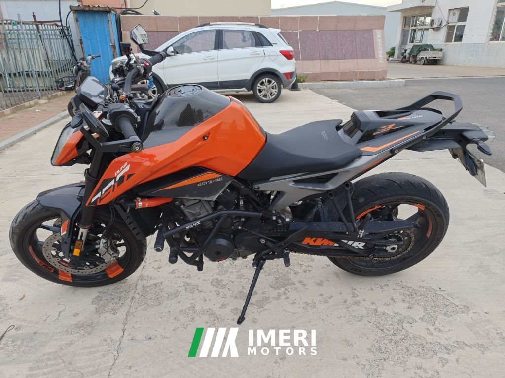 2022 KTMR2R 790 Duke 800 cc