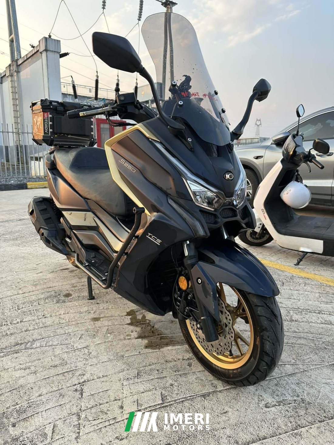 KYMCO Rowing S250 - мотоцикл из Китая