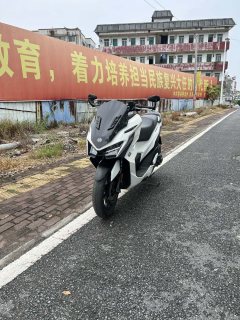 SYM Cruisym 150X - фото 1
