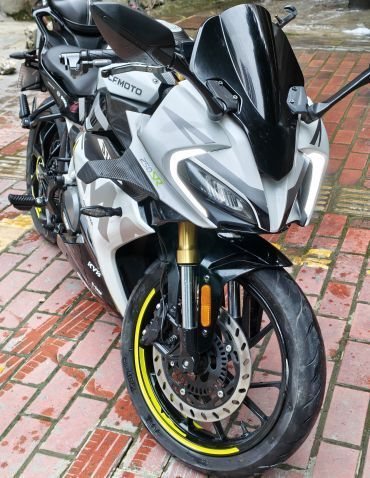 2022 CFMOTO 250SR