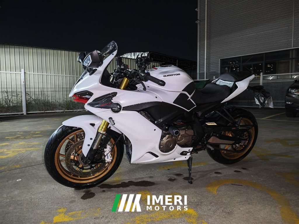 QJMOTOR Sai 600 - motorcycle from China