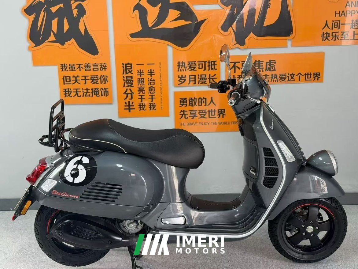 2023 VESPA GTS 300 cc