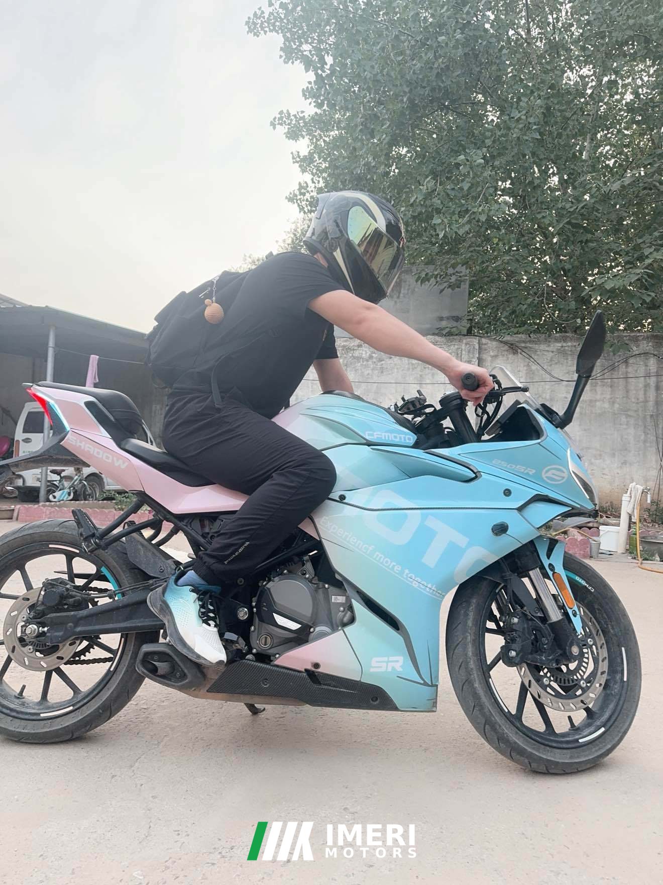 2022 CFMOTO 250SR