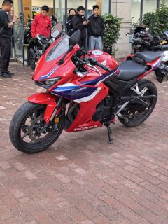 Honda CBR400R - фото 1