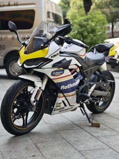 Voge 250RR - ფოტო 7