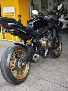 Honda CBR650R - ფოტო 4