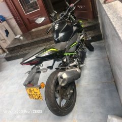 Kawasaki Z400 - photo 3