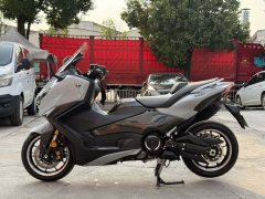 Yamaha TMAX 560 cc - photo 6