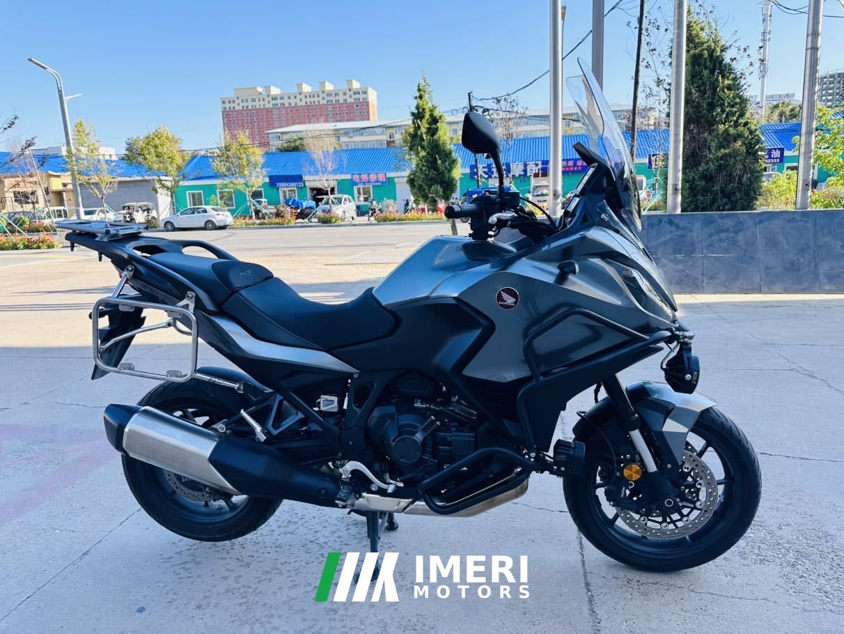 2022 Honda NT1100