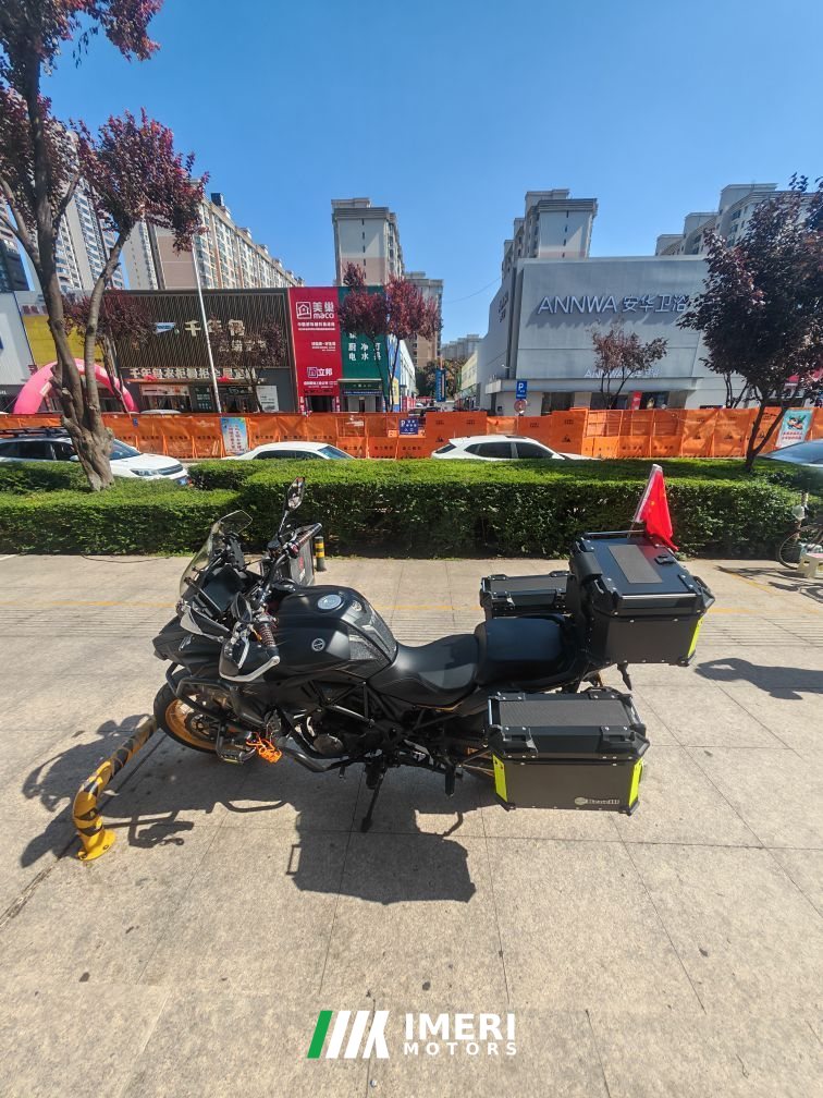 Benelli TRK552 550 cc - motorcycle from China