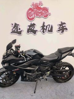 Haojue Suzuki GSX250R - ფოტო 1
