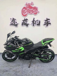 Kawasaki Ninja 400 - ფოტო 1