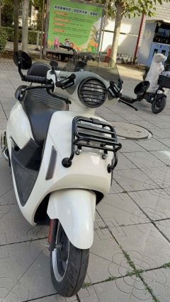 Sundiro Honda NS125LA - photo 3
