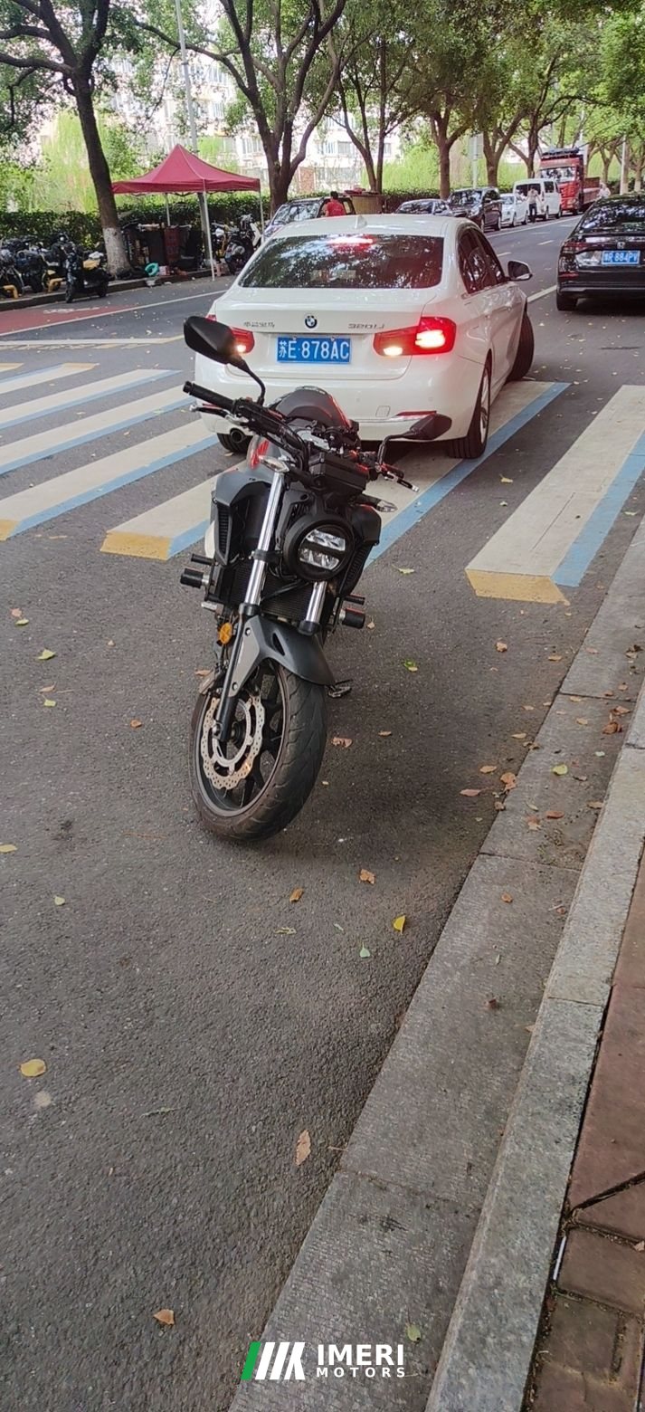 2021 Honda CB400F