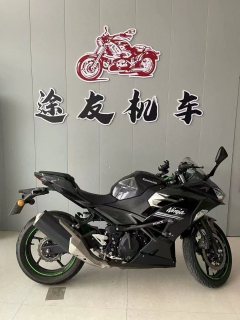 Kawasaki Ninja 400 - ფოტო 3
