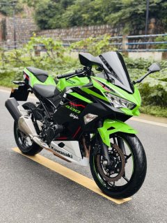 Kawasaki Ninja 400 - ფოტო 1