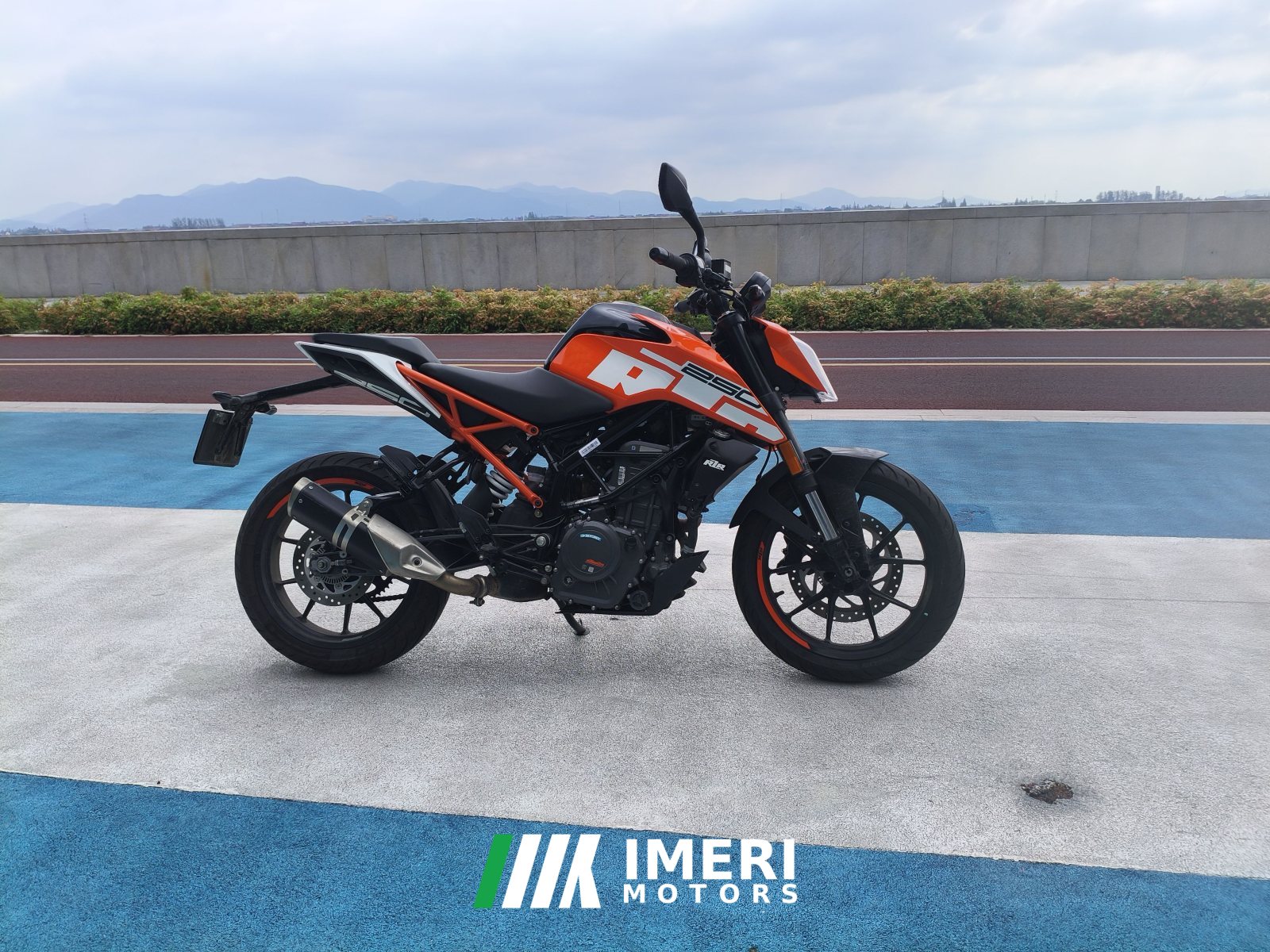 2021 KTMR2R 250 Duke