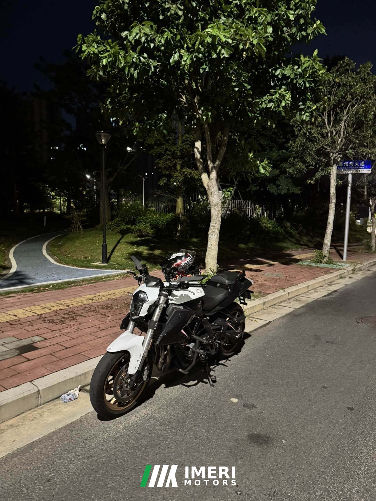 2021 Benelli TNT600i