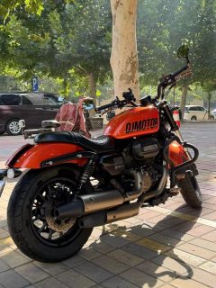 QJMOTOR Flash 300 - фото 1
