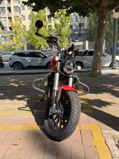 QJMOTOR Flash 300 - фото 5