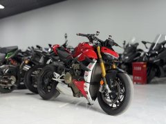 Ducati Street Fighter V4 1100 cc - photo 1