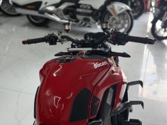 Ducati Street Fighter V4 1100 cc - photo 9
