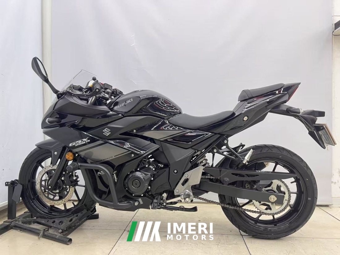 Haojue Suzuki GSX250R - motorcycle from China