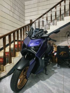 Yamaha XMAX 300 cc - photo 11