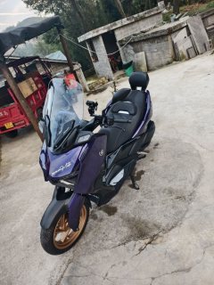Yamaha XMAX 300 cc - photo 6