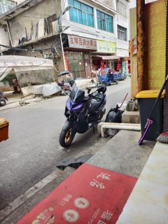 Yamaha XMAX 300 cc - photo 9