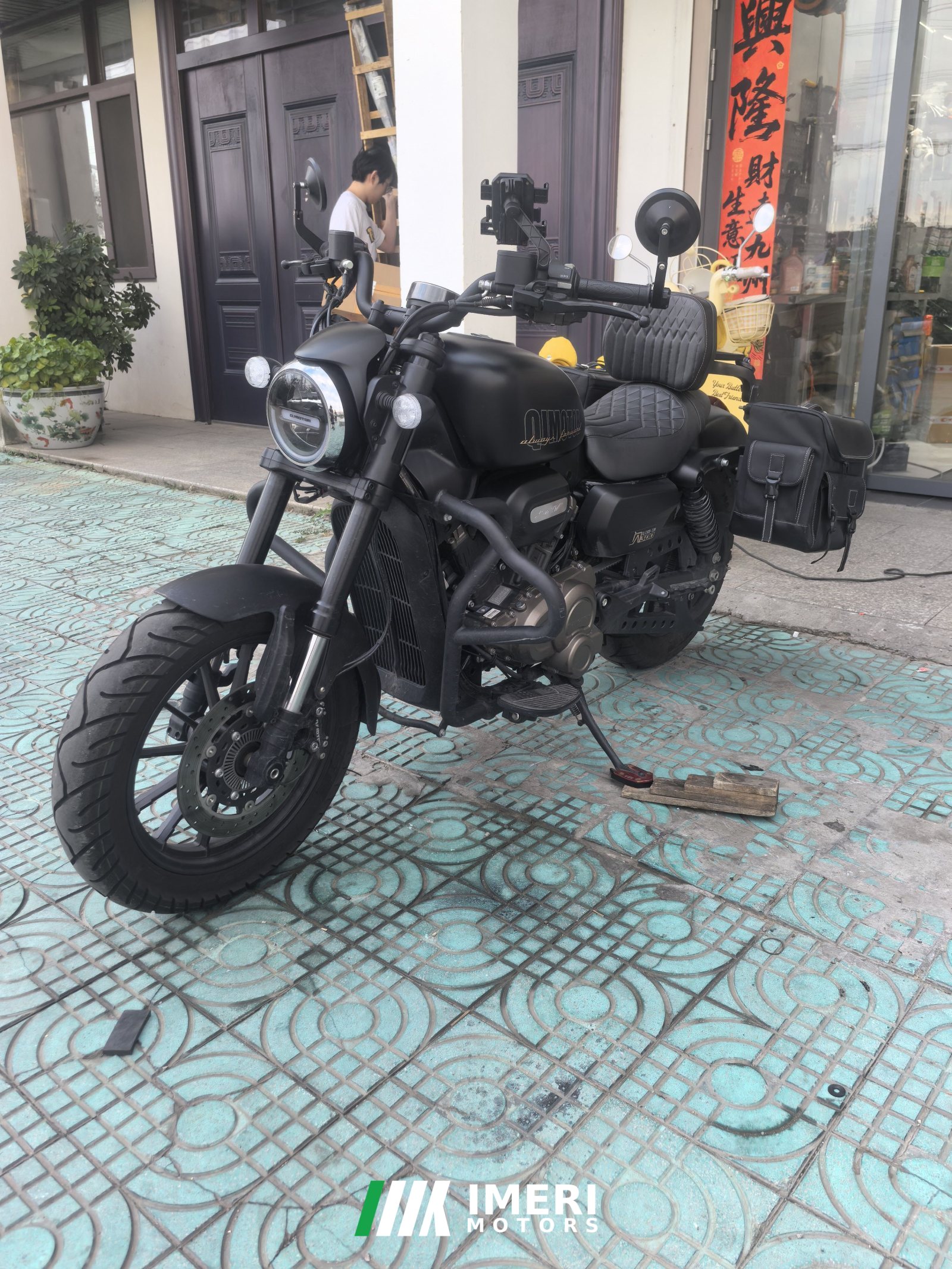 2025 QJMOTOR Flash 300