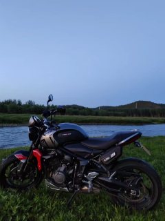Triumph Trident 660 - ფოტო 2