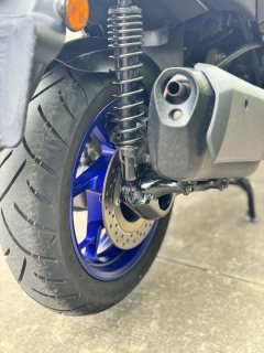 Yamaha XMAX 300 cc - photo 12