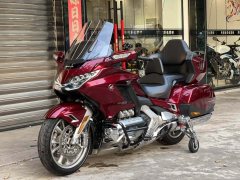 Honda Gold Wing GL1800 - ფოტო 7