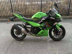Kawasaki Ninja 400 - фото 1