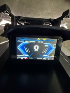 QJMOTOR Hong 150ADV - ფოტო 6