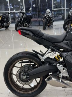 Honda CB650R - ფოტო 4