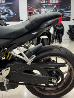 Honda CB650R - ფოტო 7
