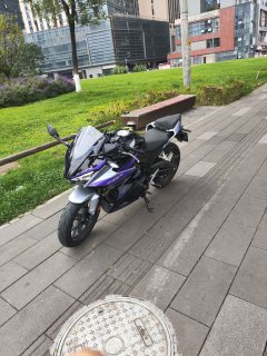 Honda CBR400R - photo 1