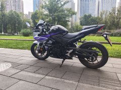 Honda CBR400R - photo 3