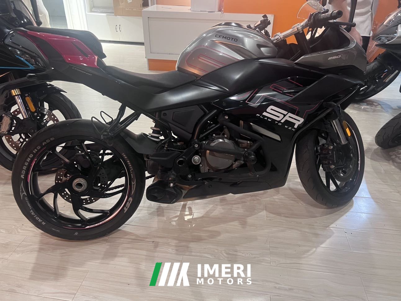 2023 CFMOTO 250SR