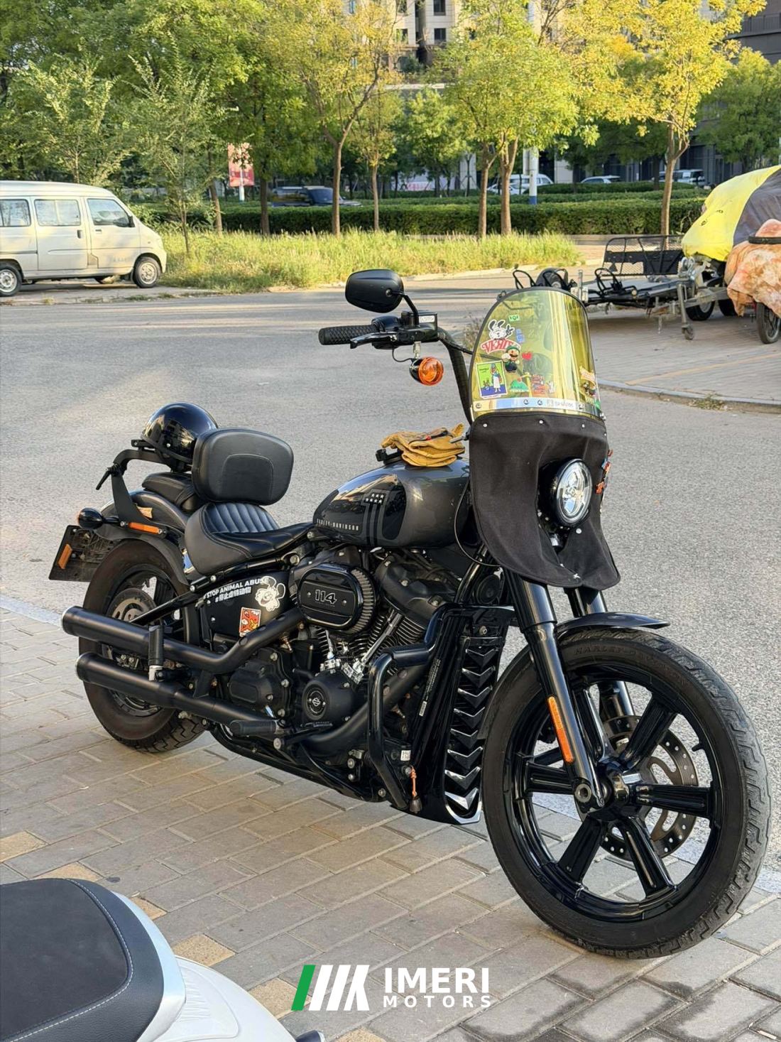 Harley-Davidson Street Bull Street Bob 1870 cc - motorcycle from China